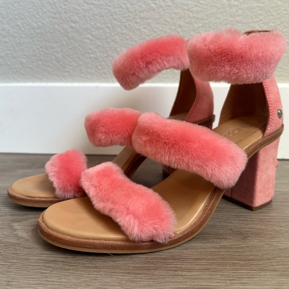 UGG Del Rey Fluff Heel in Pink - Picture 2 of 11